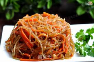 Stir-fried Noodles with Carrots recipe