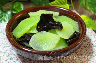 Green Bamboo Shoots Mixed with Fungus recipe