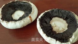 Grilled Mushrooms with Cheese recipe