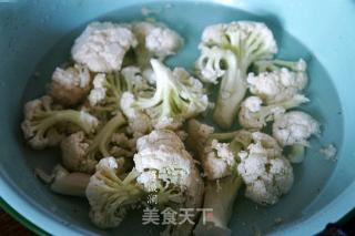 Stir-fried Cauliflower with Tomato recipe