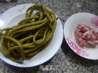 Stir-fried Sour Beans with Minced Pork recipe