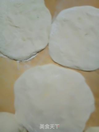 Leek and Pork Stuffed Buns recipe