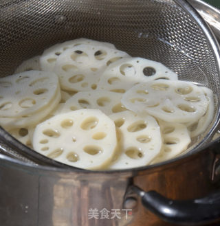 Hot and Sour Lotus Root Slices recipe