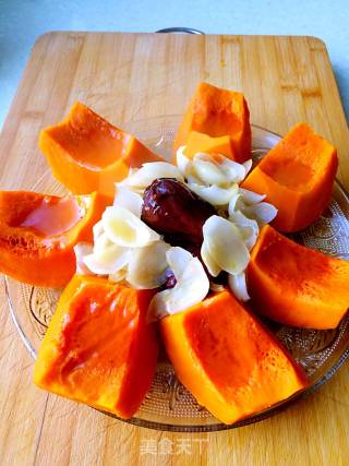 Pumpkin Candied Date Steamed Lily recipe