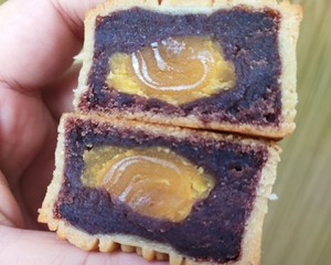 Cantonese-style Egg Yolk Lotus Seed Paste Mooncake 🥮 Contains 50g~125g Pie Crust Filling Ratio 🥮 recipe