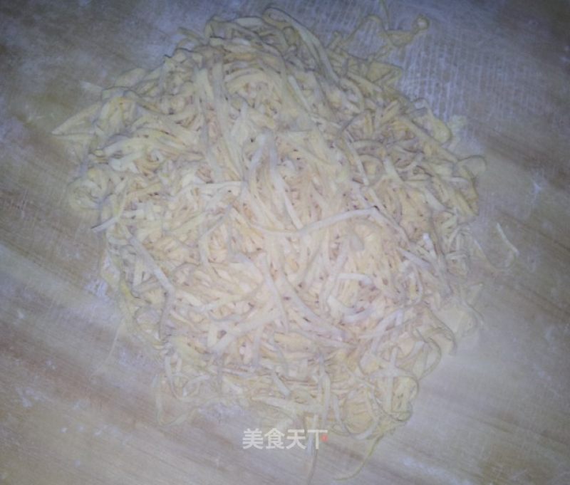 Hand Rolled Noodles with Egg recipe