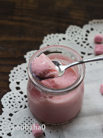 Marshmallow Panna Cotta recipe