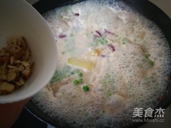 Pea Oatmeal Soup recipe