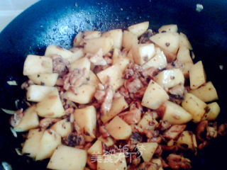 Stewed Potatoes with Chicken Wings recipe