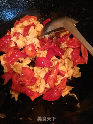 Scrambled Eggs with Red Bell Pepper recipe