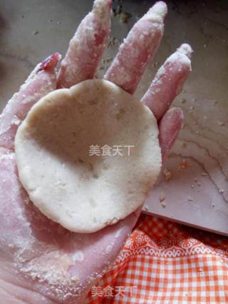Hubei Special Snack Taro Balls recipe