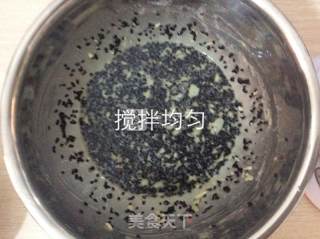 Black Sesame Almond Macaroons recipe