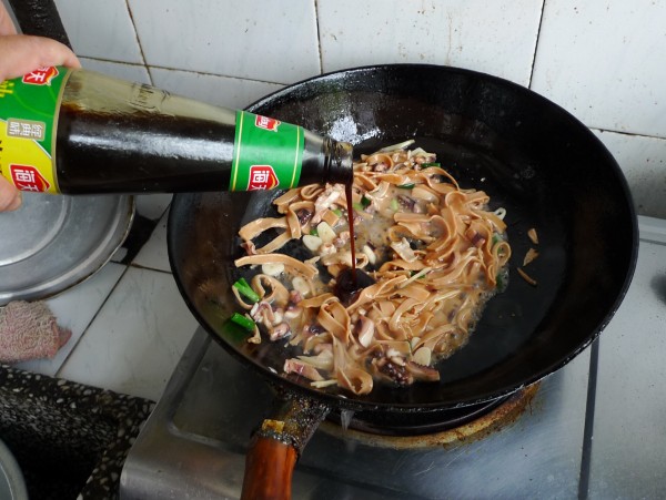 Snake Gourd Fried Squid recipe