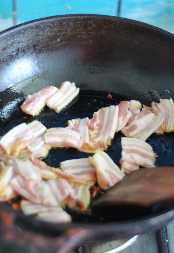 Stir-fried Pork with Winter Bamboo Shoots recipe