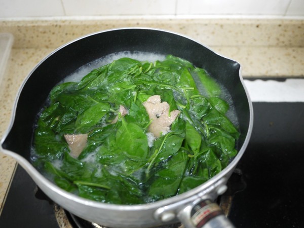 Wolfberry Leaf Pork Liver Soup recipe