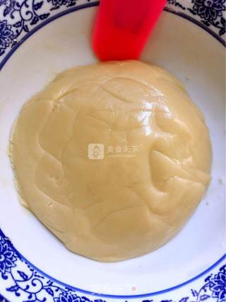 Bean Paste and Egg Yolk Mooncakes recipe