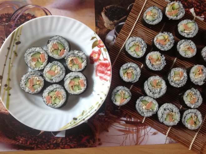 Seaweed Roll Sushi recipe