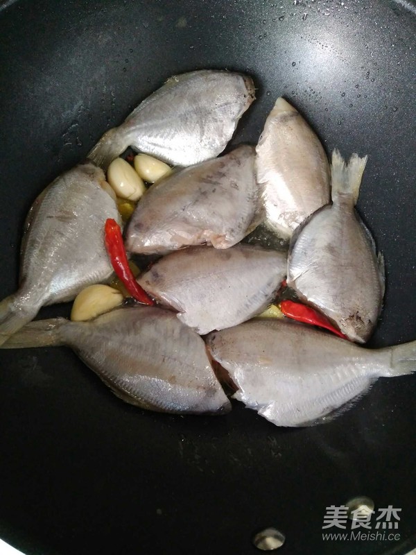 Braised Pomfret recipe