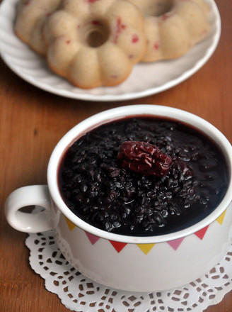 Brown Sugar, Red Dates and Black Rice Porridge recipe
