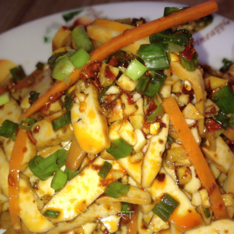 Spicy Cold and Spicy Dried Tofu
