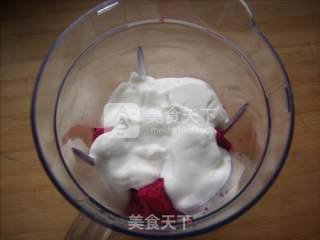 Dragon Fruit Yogurt Pops recipe