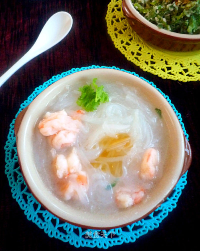 Shrimp, Vermicelli and Carrot Soup recipe