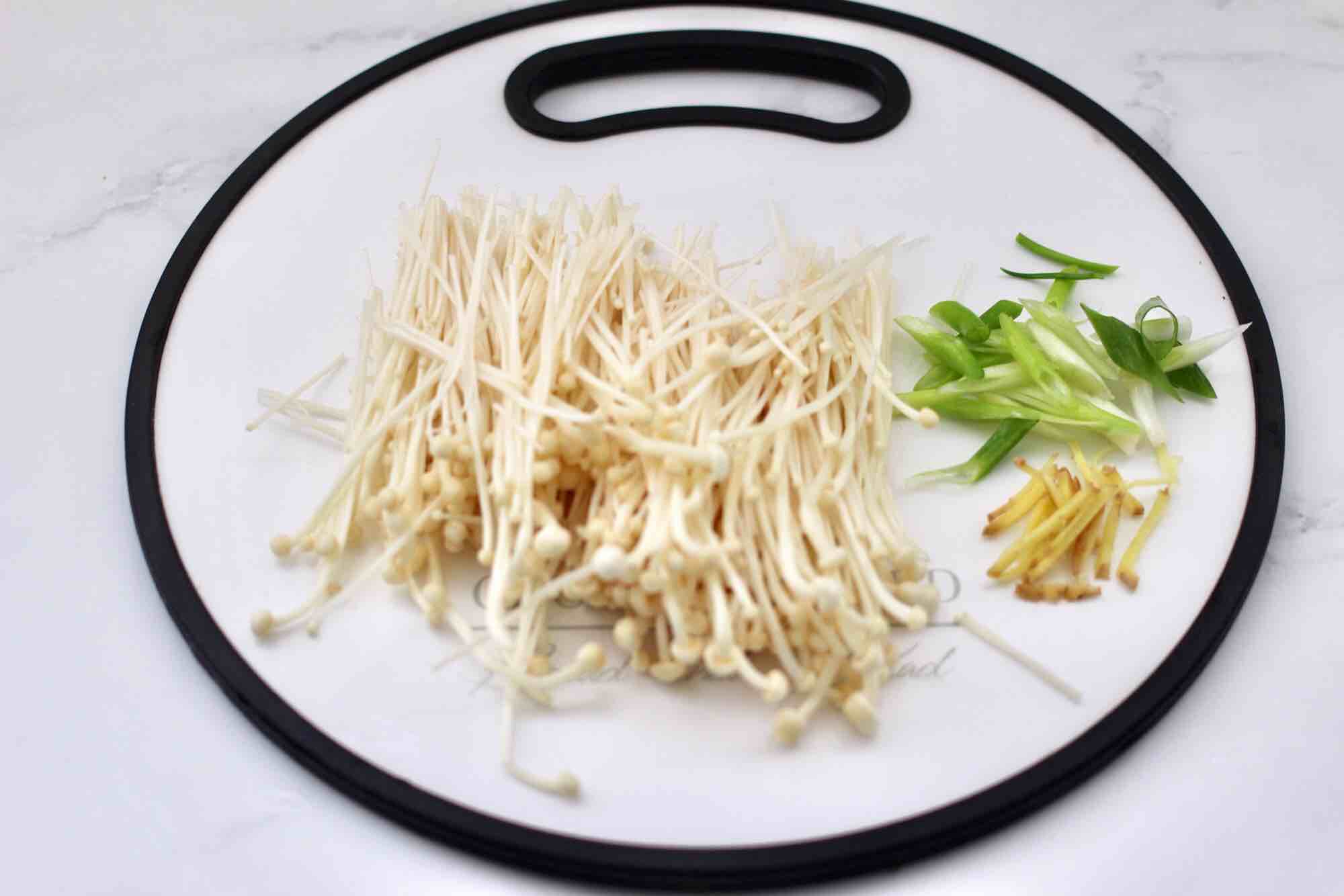 Enoki Mushroom Sea Hare Soup recipe