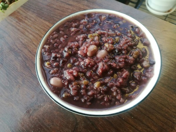 Black Rice and White Kidney Bean Porridge recipe