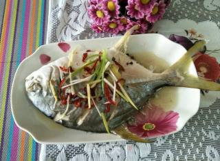 Steamed Golden Pomfret recipe