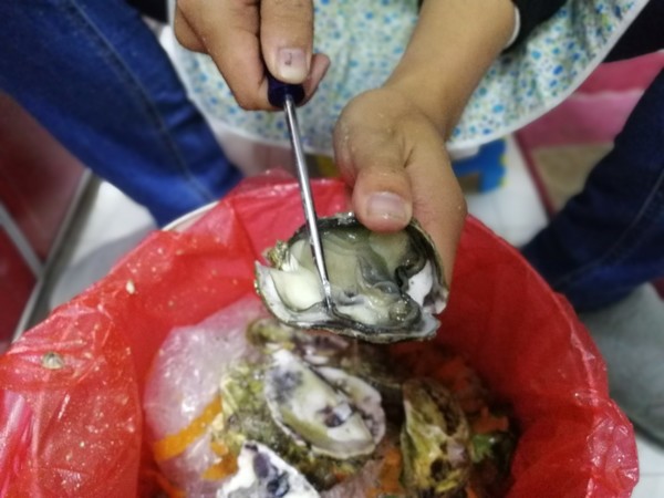 Steamed Garlic Oysters recipe