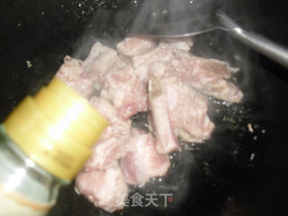 Braised Pork Ribs with Carrots recipe