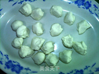 【sichuan】milk Yam and Sesame Dumplings recipe