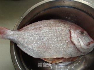 Red Crucian Carp with Ginger Oil recipe