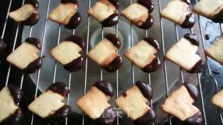 Chocolate Heart-shaped Biscuits recipe