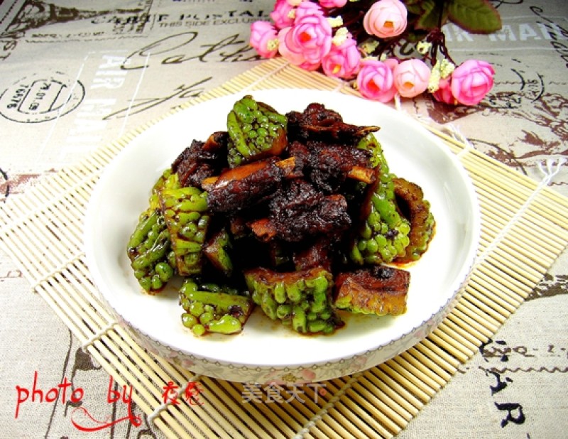 Healthy Vegetables-bitter Gourd Braised Pork Ribs recipe