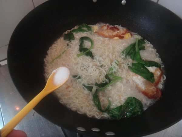 Egg Boiled Noodles recipe
