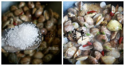 Stir-fried Flower Clams recipe