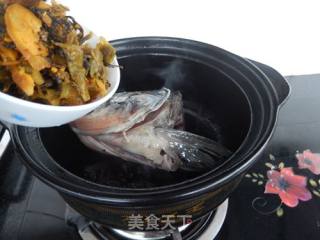 Stewed Fish Head with Sauerkraut and Tofu recipe