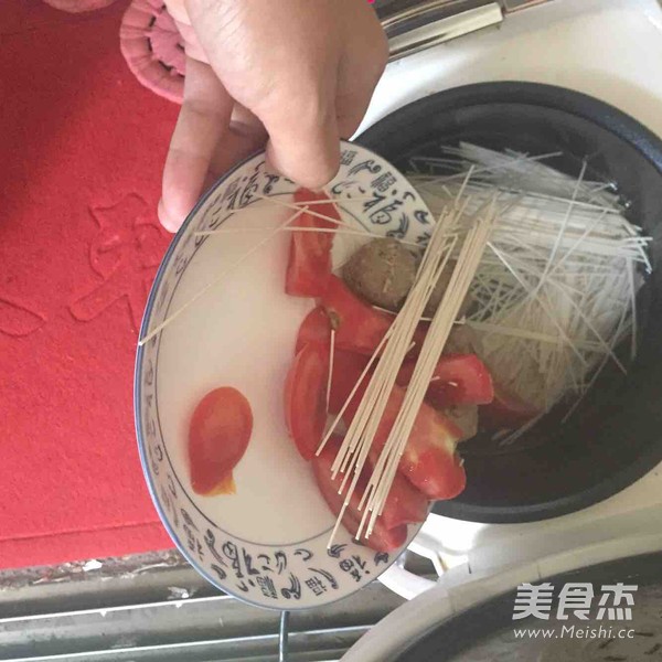 Western Red Pan Beef Ball Noodle Soup recipe