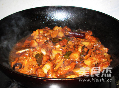 Braised Cuttlefish Head with Pork Belly recipe