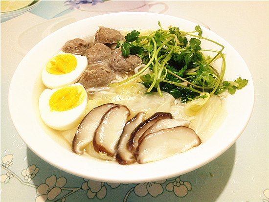 Egg and Mushroom Beef Ball Noodle Soup recipe