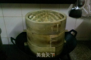 Steamed Dumplings with Mushroom and Pork recipe