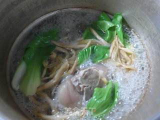Daylily and Green Vegetable Soup recipe