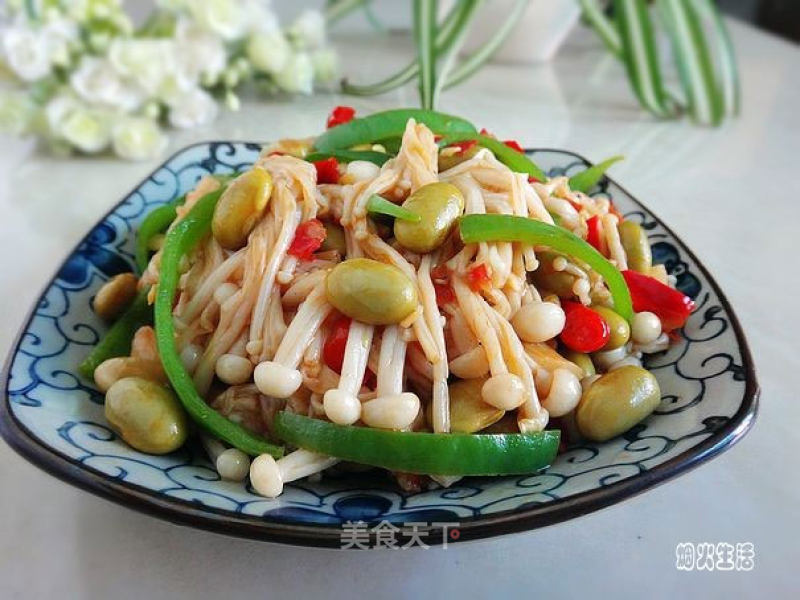 Stir-fried Enoki Mushroom with Green Bean Sauce