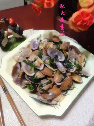 Stir-fried Clams with Leek recipe