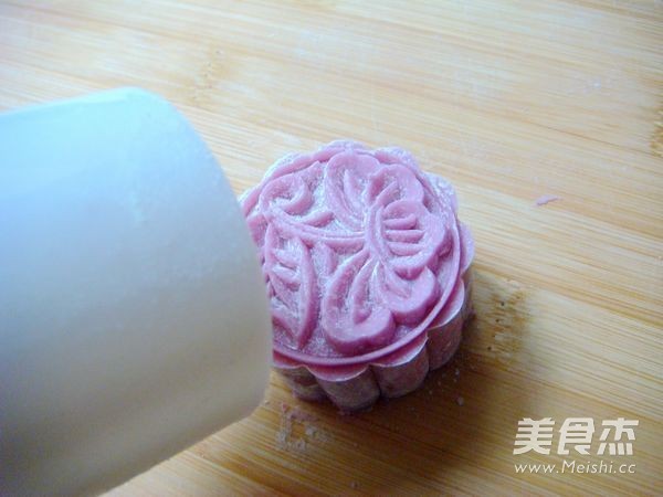 Purple Sweet Potato Snowy Mooncake recipe