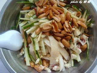 Spicy Peanuts Mixed with Cold Skin recipe