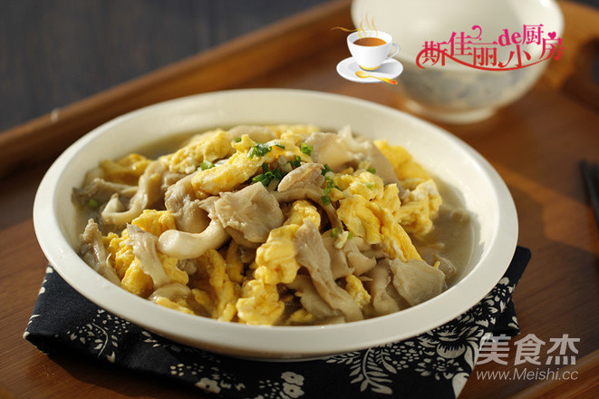 Scrambled Eggs with Mushroom recipe