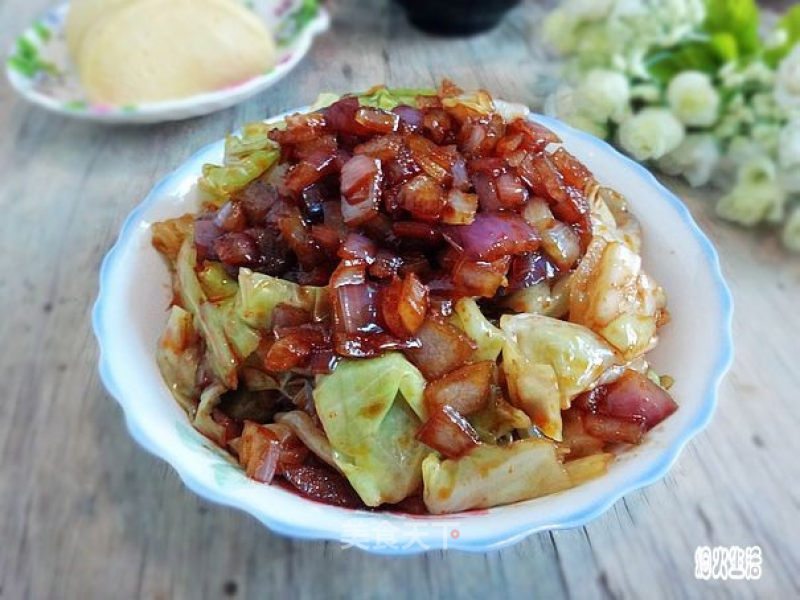 Cabbage Mixed with Onions recipe