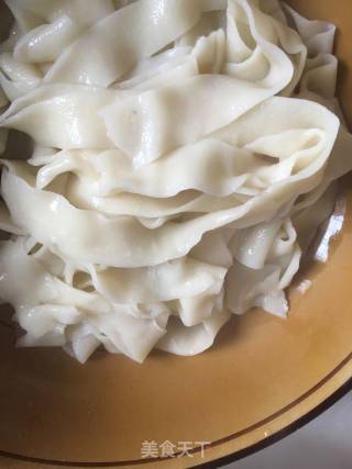 Hand-rolled Noodles with Boneless Meat recipe